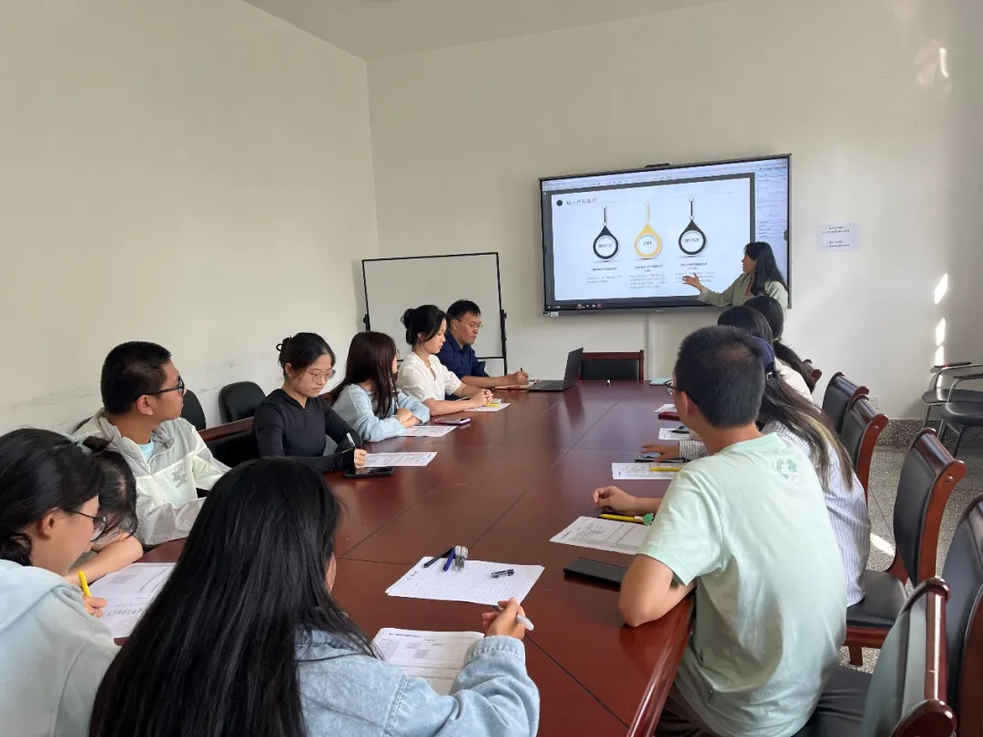 青大思政大課堂“青知海聲”研習(xí)班見面會 青大思政大課堂“青知海聲”研習(xí)班見面會